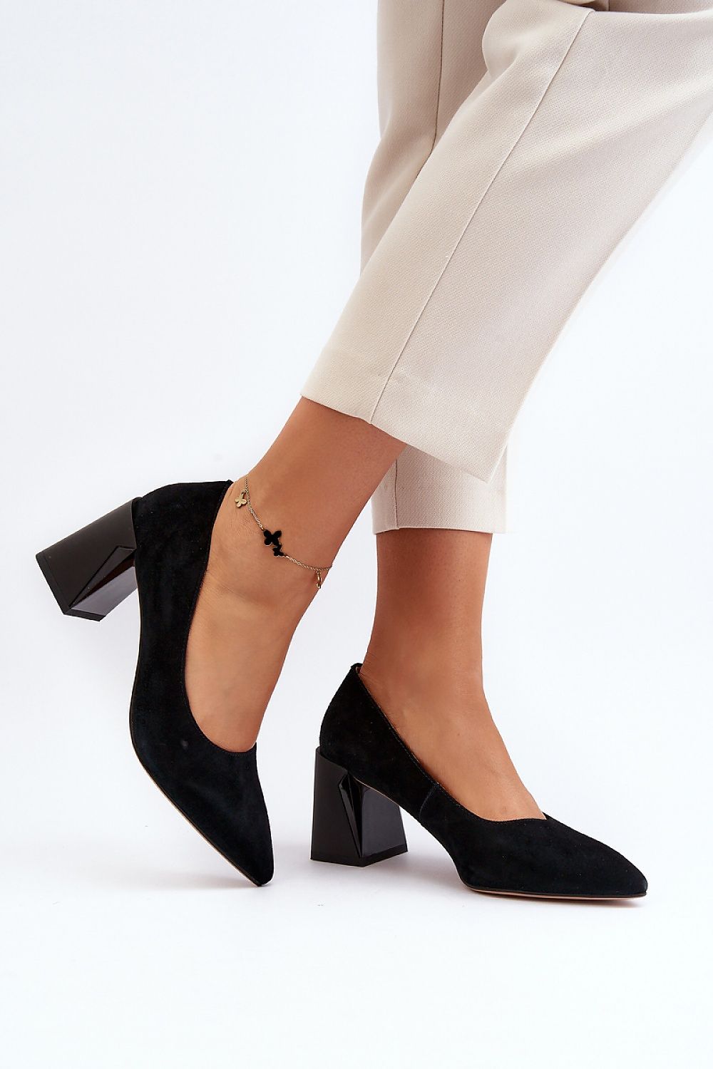 Block heel pumps Step in style